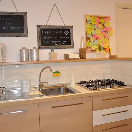 Zuppetta16 게스트하우스 4*